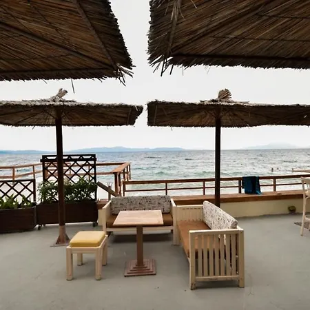 Villa Stone Inside Sea- Kids'land *