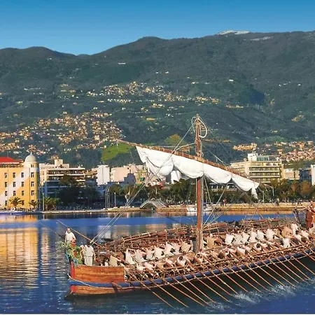 Sea Lily & Playground Platanidia