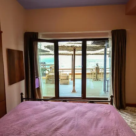 Stone Inside Sea- Kids'land Villa