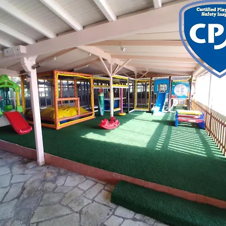 Sea Lily & Playground