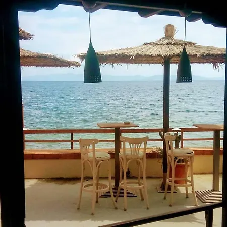 Villa Stone Inside Sea- Kids'land