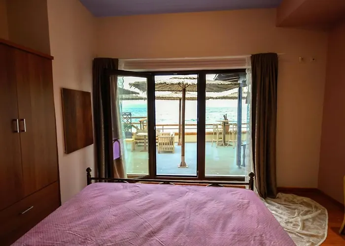 Sea Lily & Playground Villa