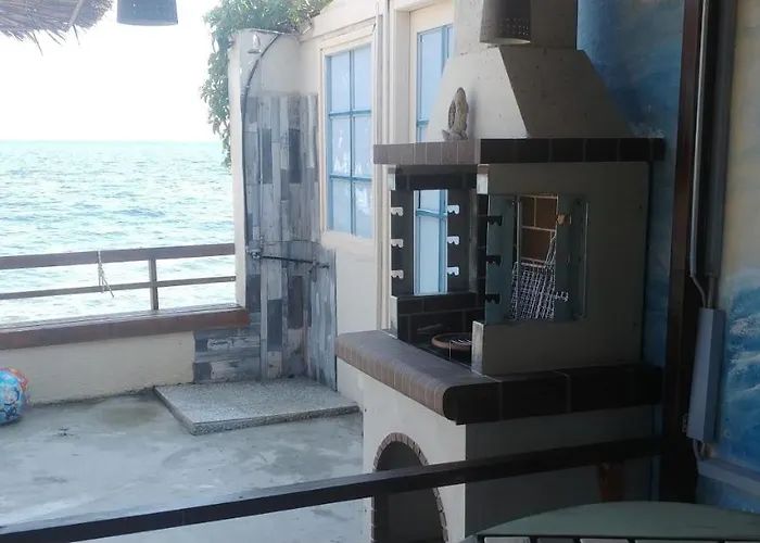 Sea Lily & Playground Vilă *