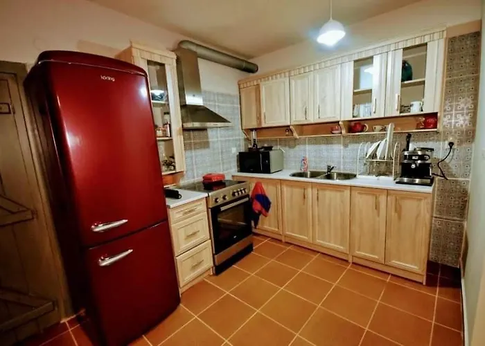 Sea Lily & Playground Vilă