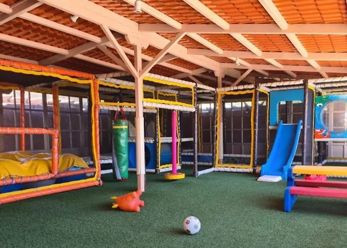 Sea Lily & Playground Vilă Platanidia