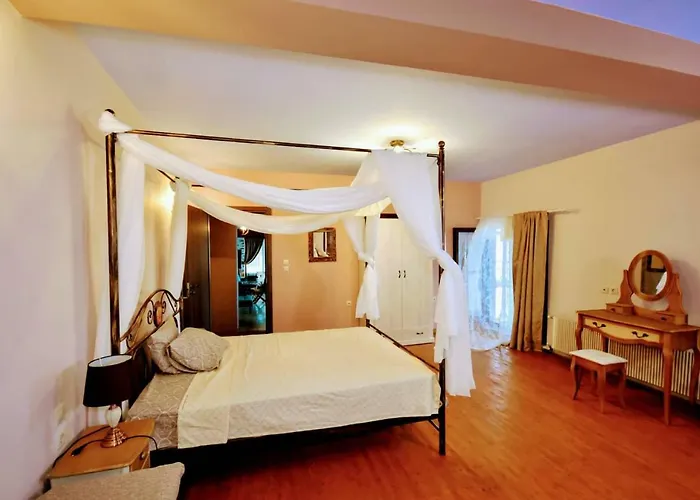 Sea Lily & Playground * Platanidia